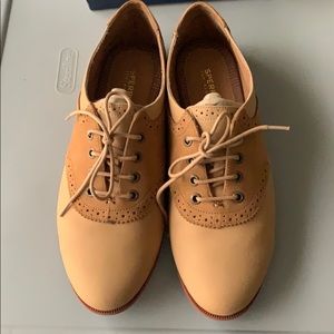 Sperry Oxford Taylor loafer/shoe size 8.5
